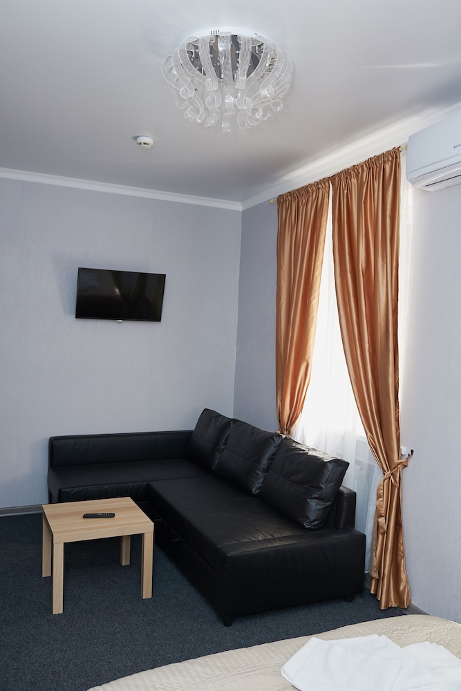 Superior Double Room, 1 Double Bed With Sofa Bed photo 3
