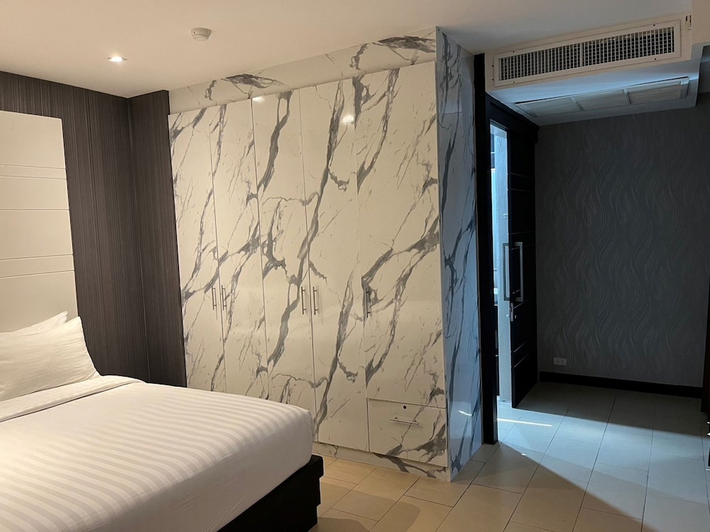 Executive Suite photo 3