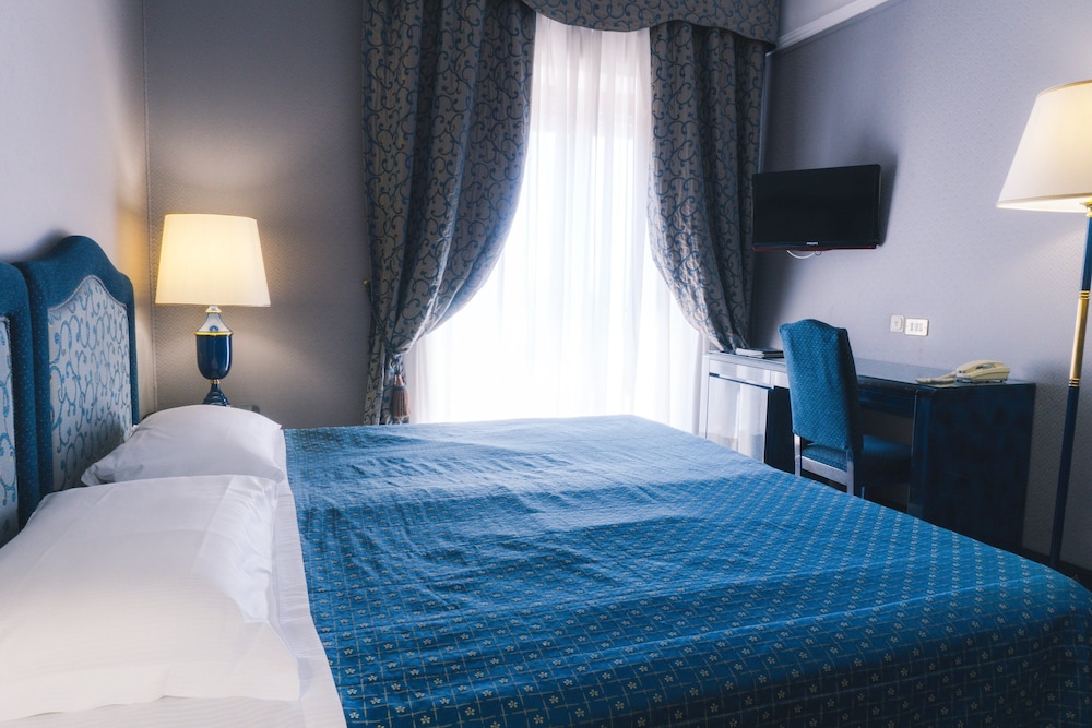 Superior Triple Room, Sea View photo 2
