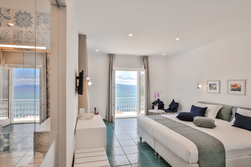 Executive Studio Suite, Sea View photo 2