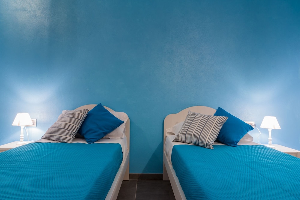 Classic Twin Room, 2 Twin Beds photo 1