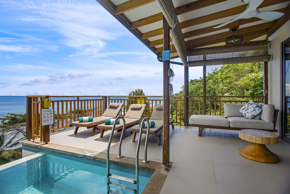 Superior Chalet, 2 Bedrooms, Private Pool, Ocean View photo 3