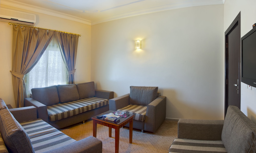 Suite, 1 Bedroom photo 1