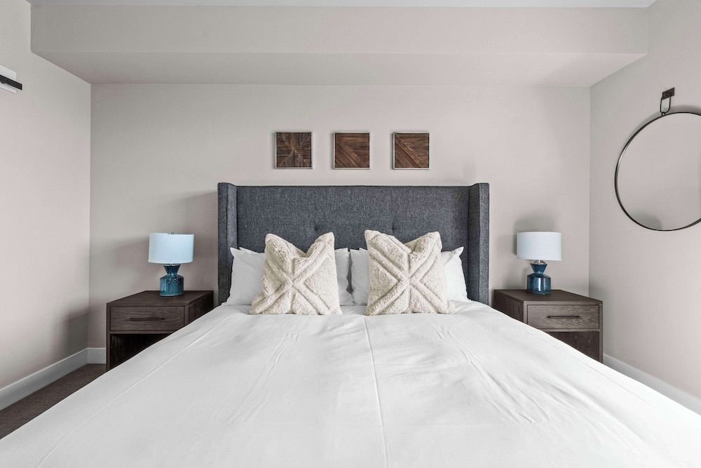 Luxury Room, 3 Bedrooms (King, Residence) photo 2