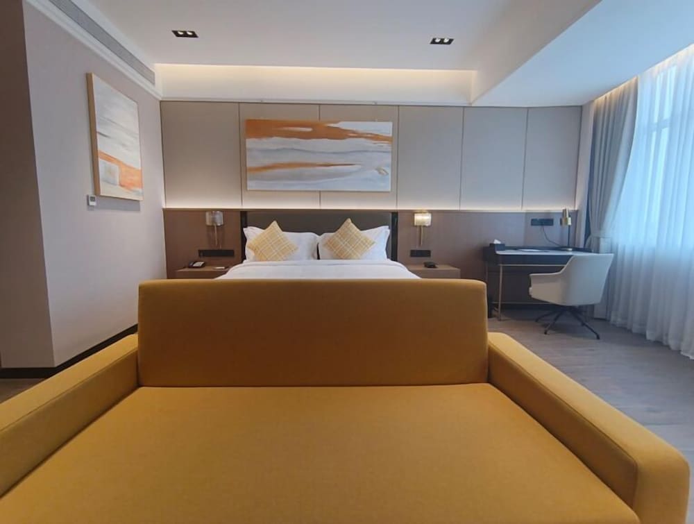 Studio Suite, 1 King Bed photo 2