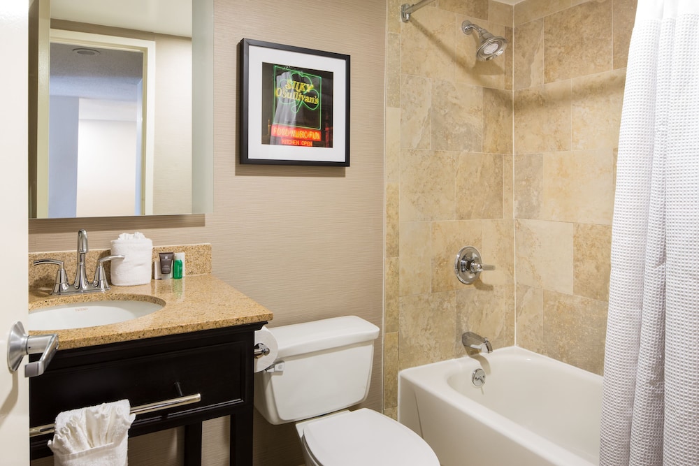 Standard Room, 2 Double Beds (Mid Floor) - Photo 5