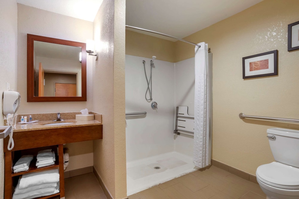 Suite, Multiple Beds, Accessible, Non Smoking - Photo 4