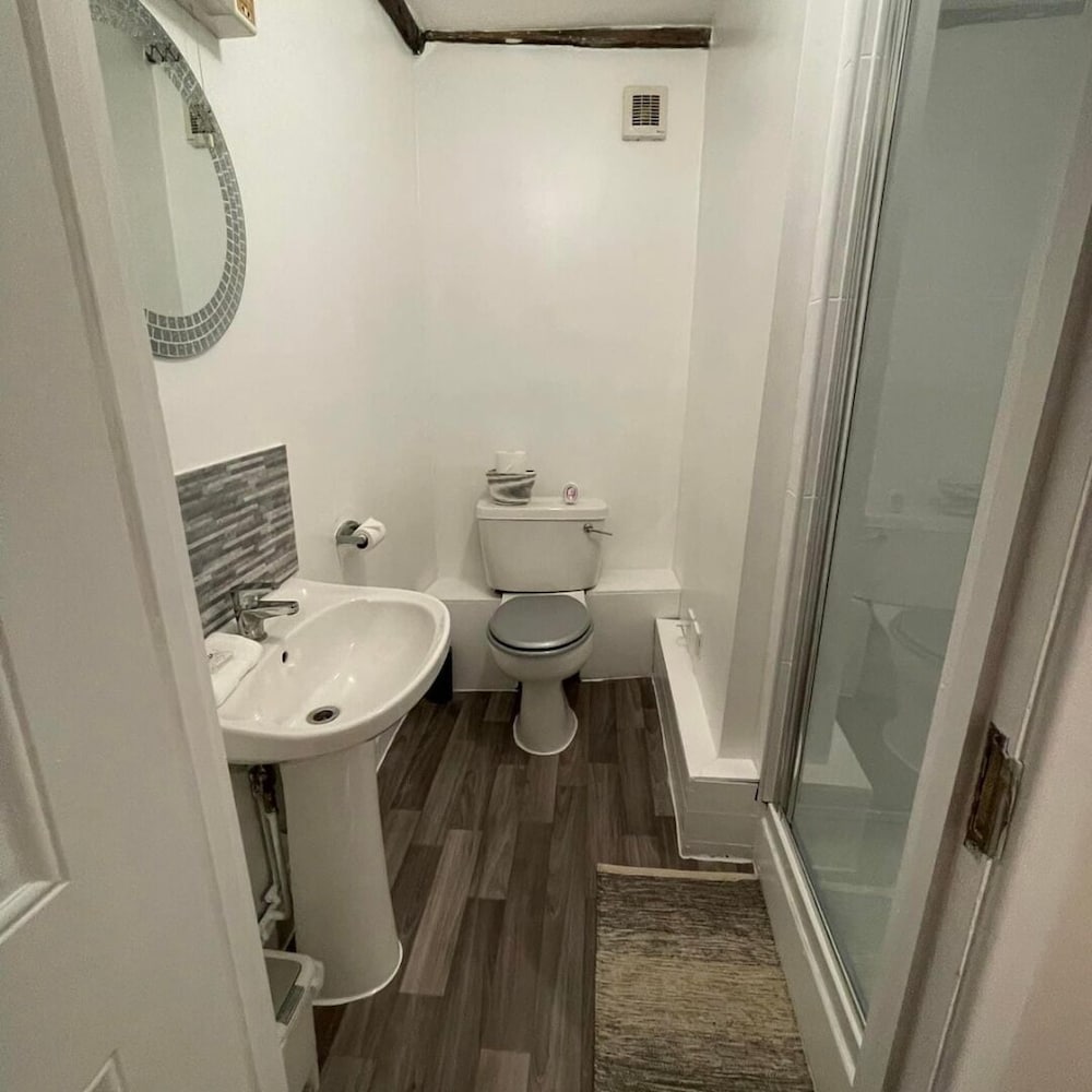 Traditional Double Room, Ensuite photo 2