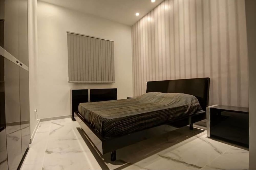Suite, 2 Bedrooms photo 3