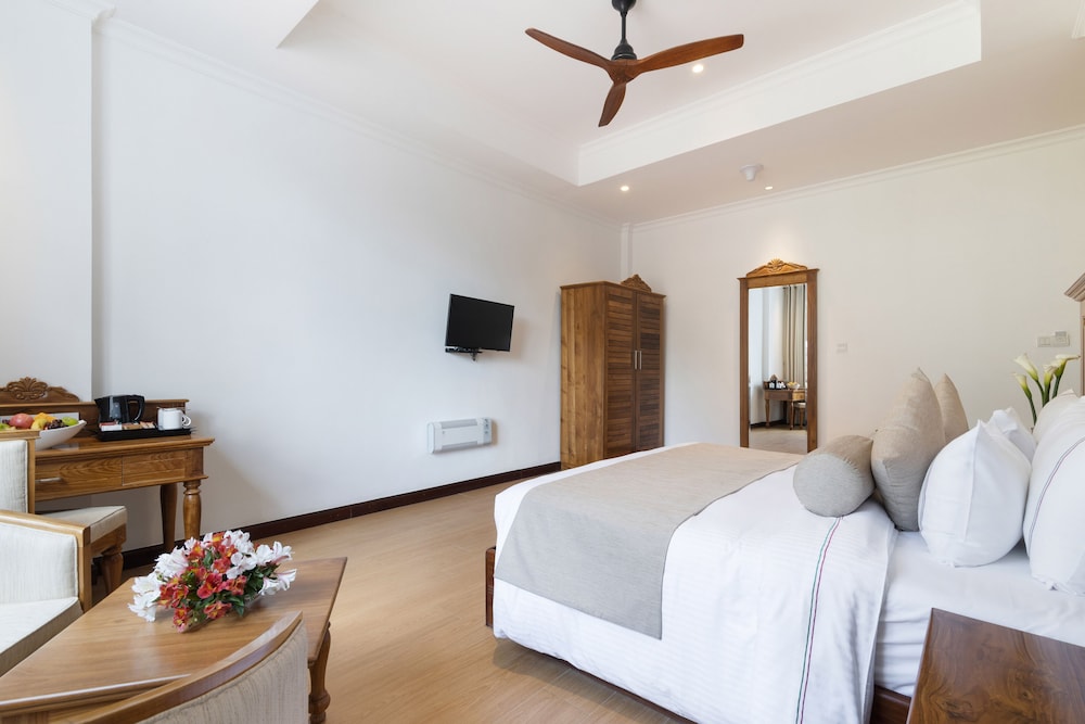 Deluxe Twin Room - Photo 9