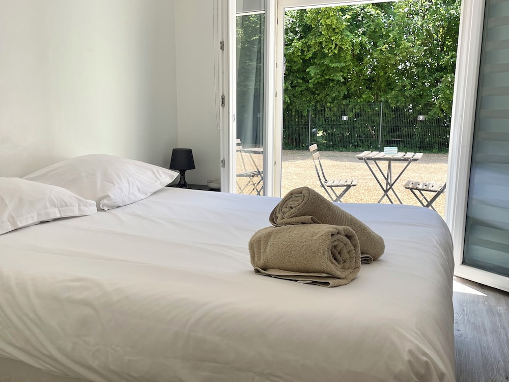 Classic Triple Room, Non Smoking, Private Bathroom