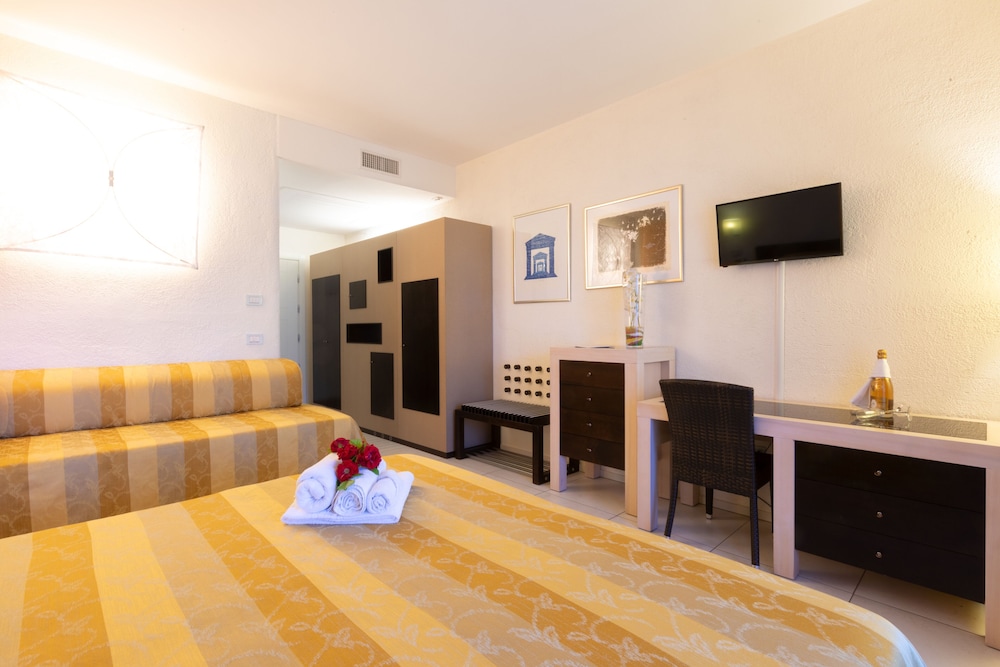 Comfort Quadruple Room - Photo 2