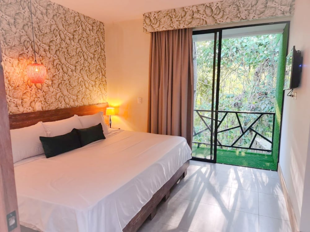 Double Room, Balcony - Photo 1
