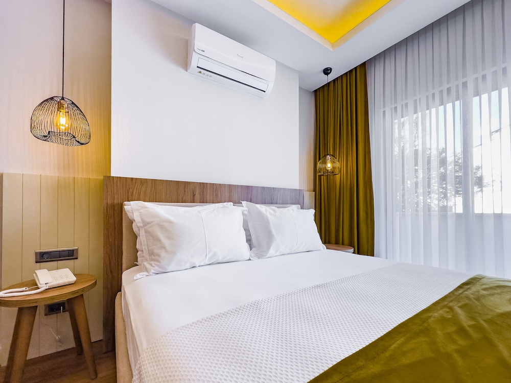 Deluxe Double Room, Balcony,Side Sea View - Photo 6
