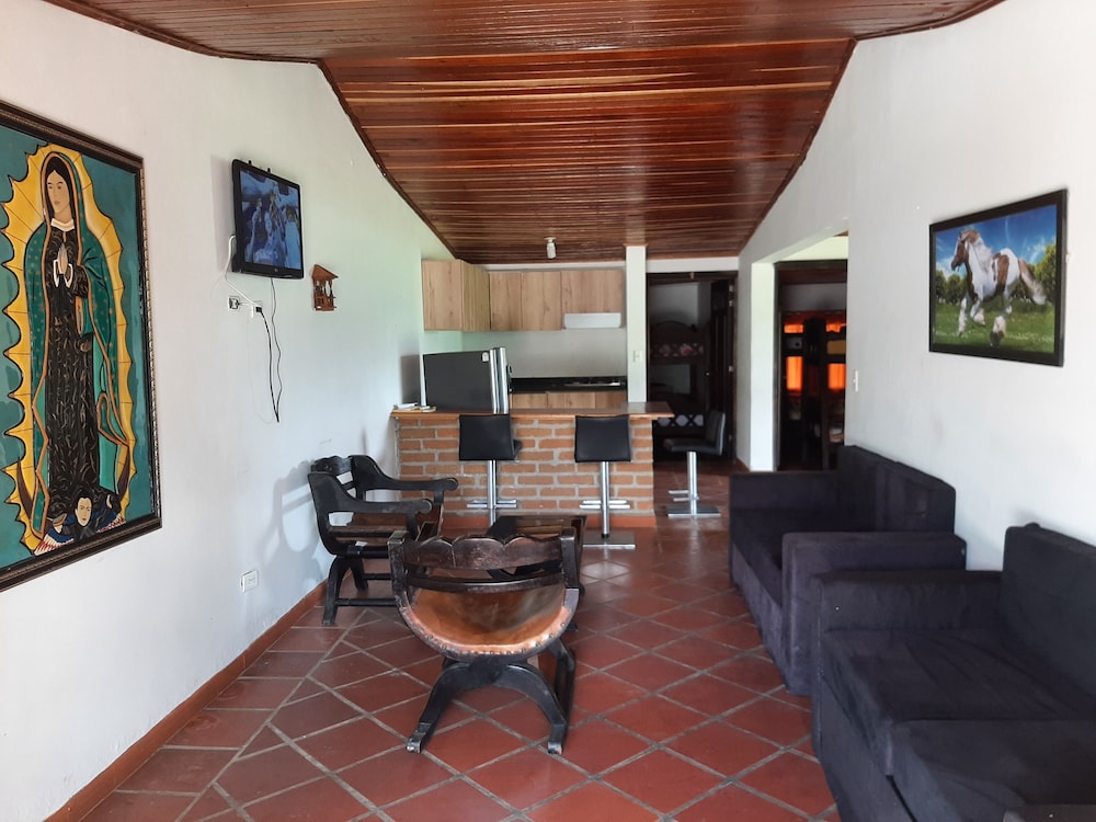 Family Apartment photo 1