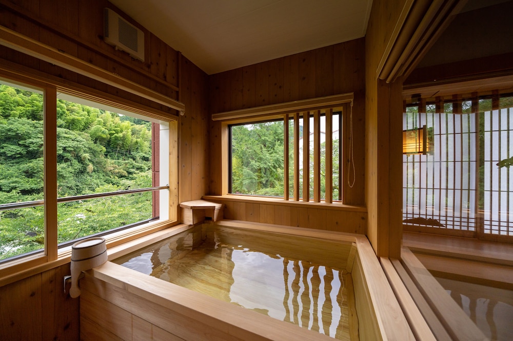 Royal Suite, Annex with Fine-view Bath (Kame) photo 3