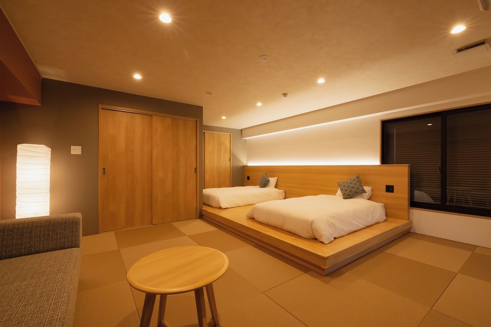 Superior Quadruple Room, City View