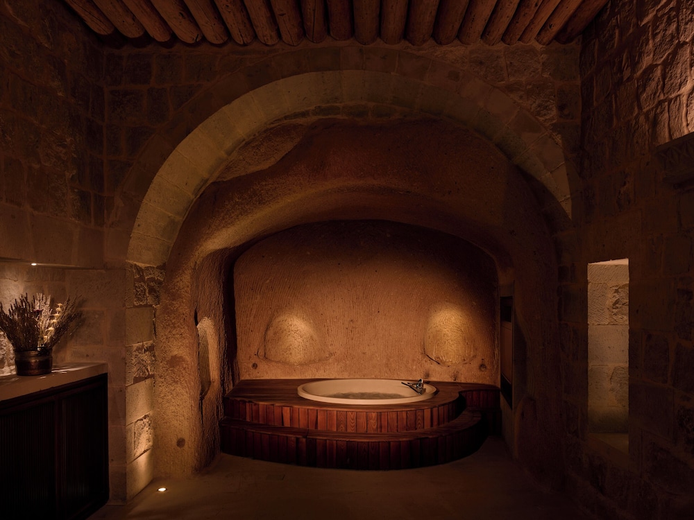 Jacuzzi Suite - Photo 4