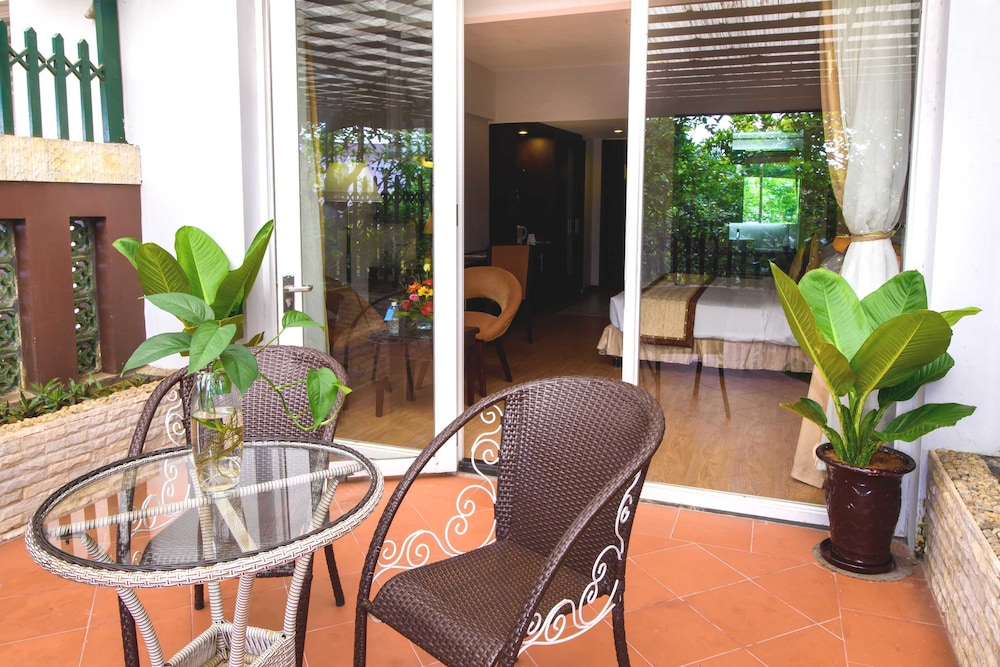 Deluxe Double Room, Garden View - Photo 3