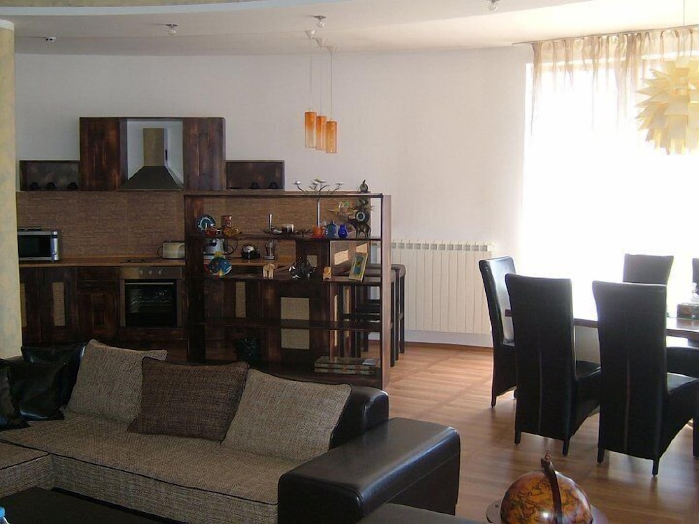 Luxury Suite photo 2