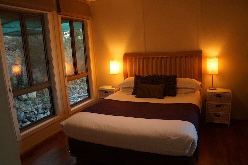 Cottage With Lunch Included - 2 Nights photo 1