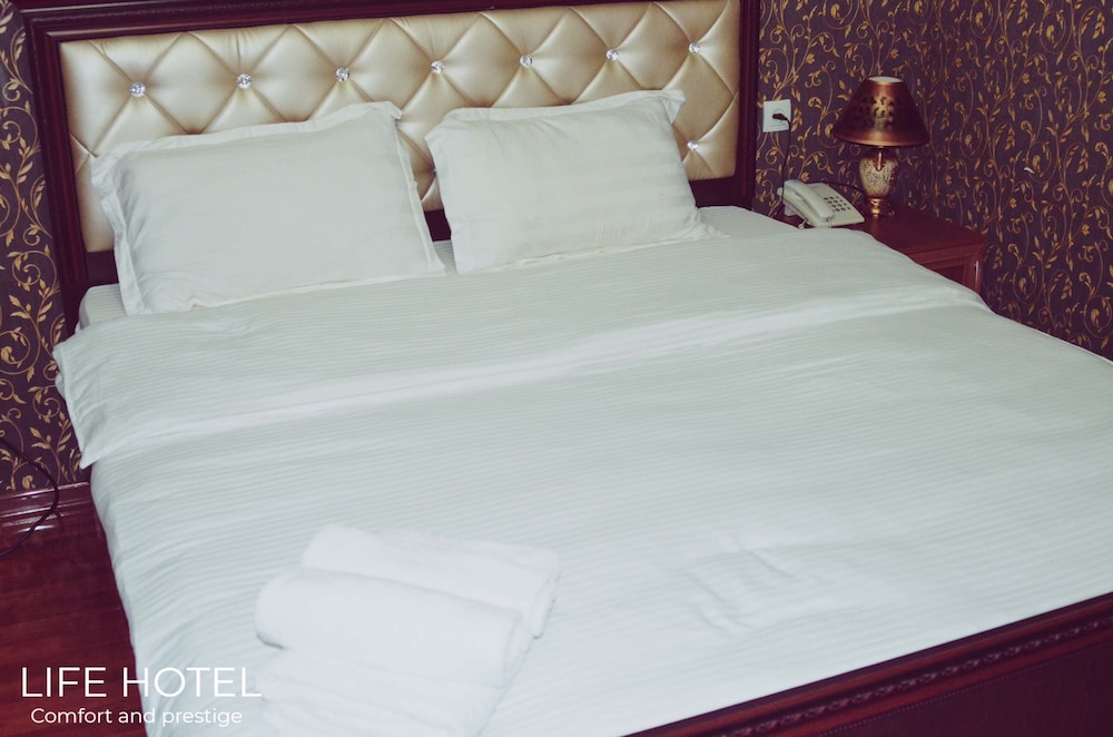 Deluxe Double Room, 1 King Bed photo 1