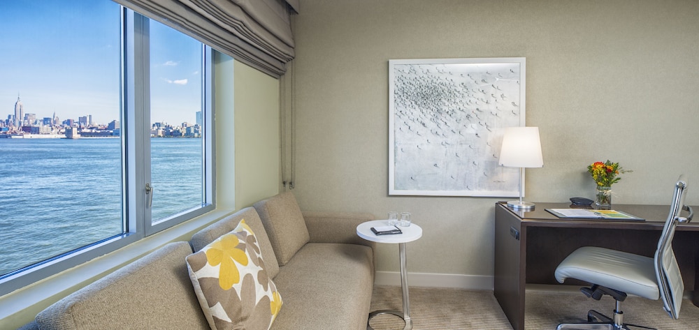 Room, 2 Double Beds, River View (NYC View) - Photo 3