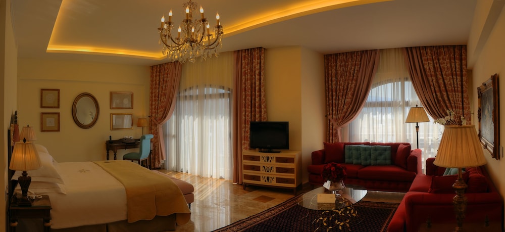 Junior Suite ( Port View ) photo 3