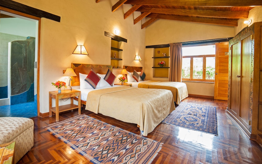 Superior Twin Room, 2 Queen Beds, Private Bathroom, Garden View (Luxury - 2 Queen Beds) photo 1