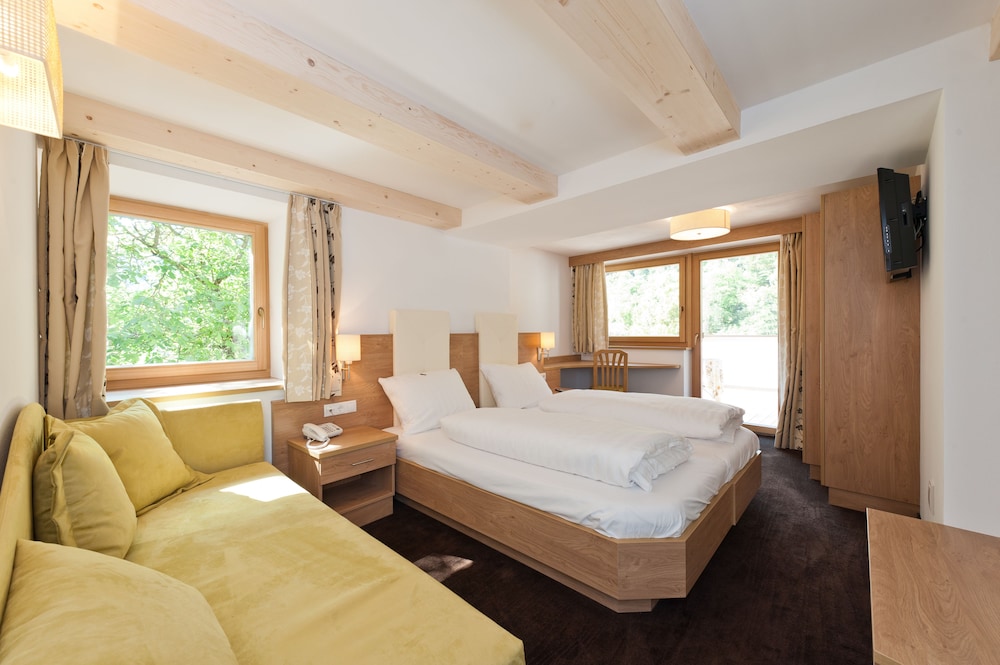 Classic Double Room, Balcony
