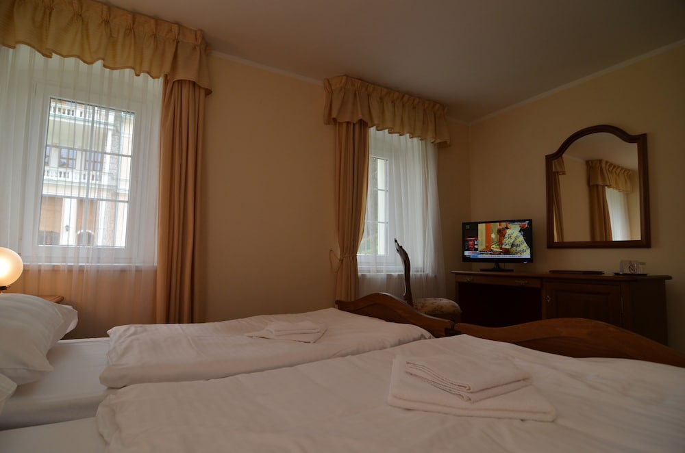 Standard Twin Room, Annex Building (Spa access included) photo 2