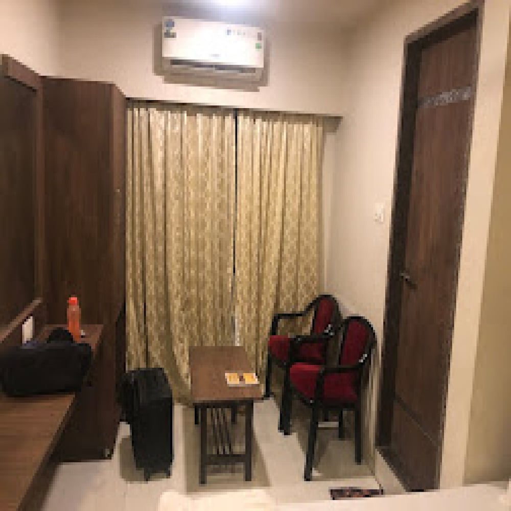 Classic Double or Twin Room photo 2