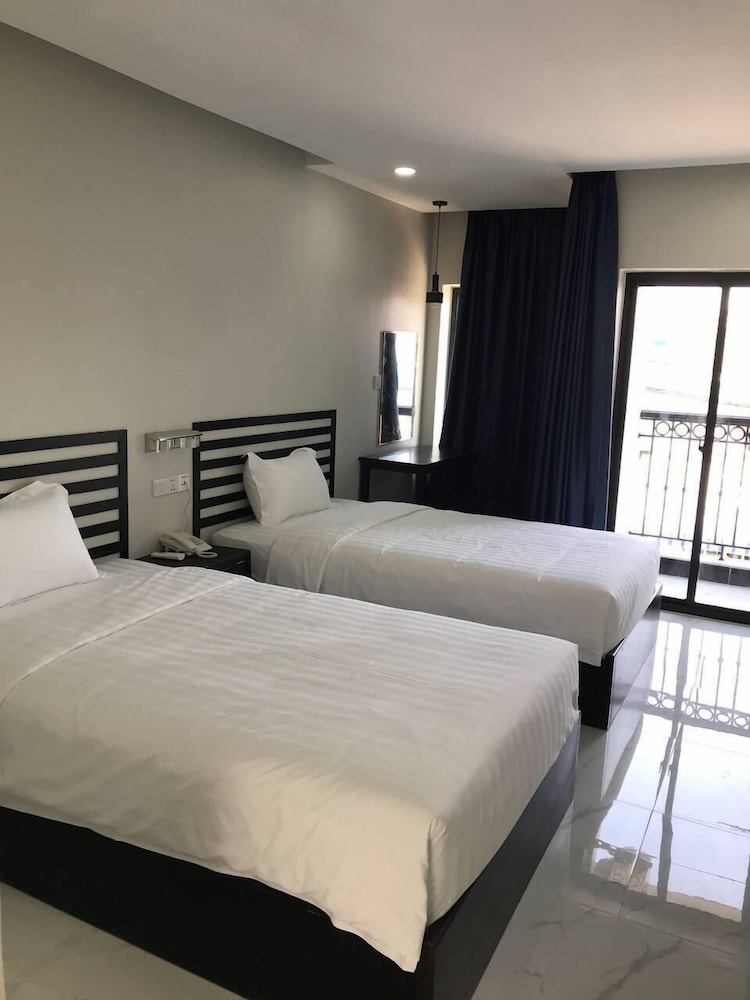 Deluxe Twin Room - Photo 3