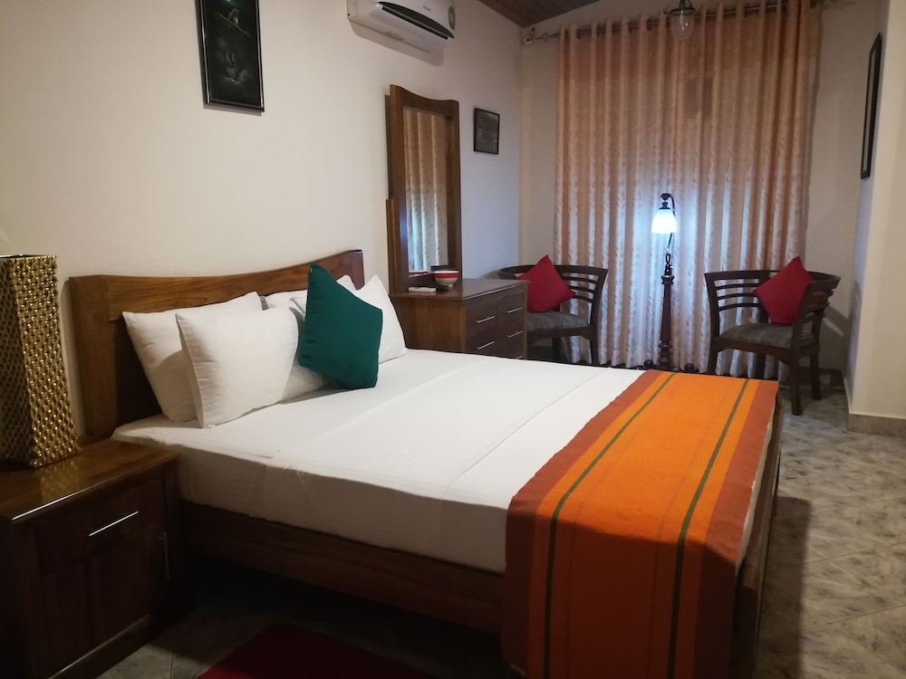 Deluxe Double Room with Wooden Deck photo 1
