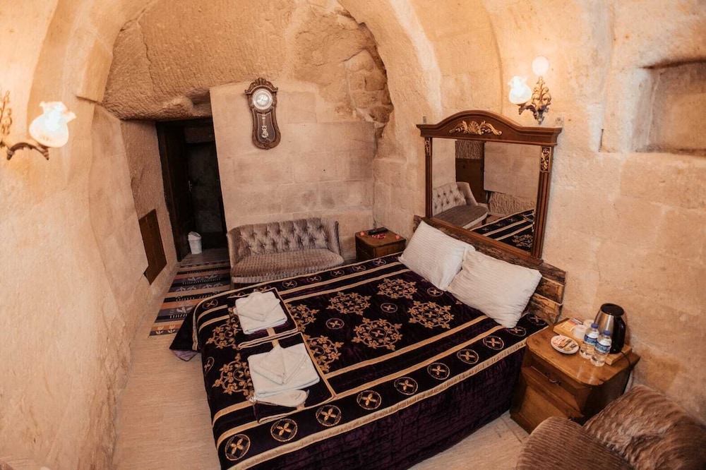 Standard Double Room, 1 King Bed photo 2
