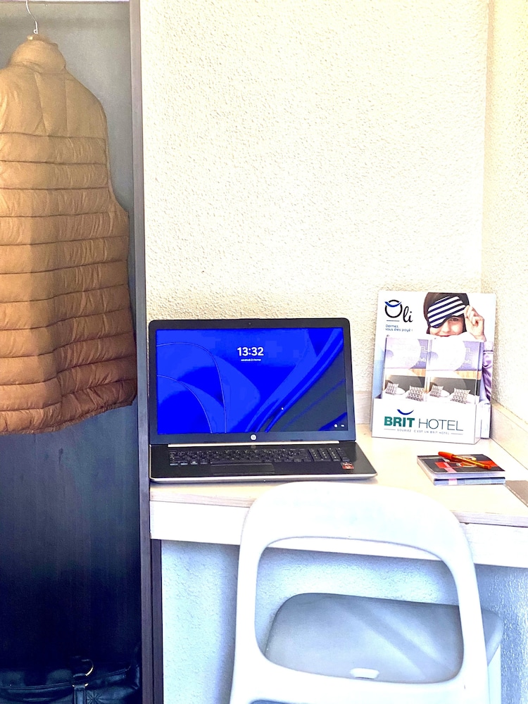 Standard Room photo 2