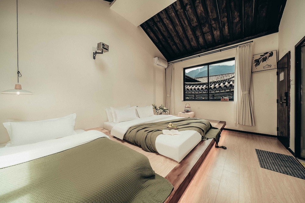 Family Double or Twin Room, Hill View