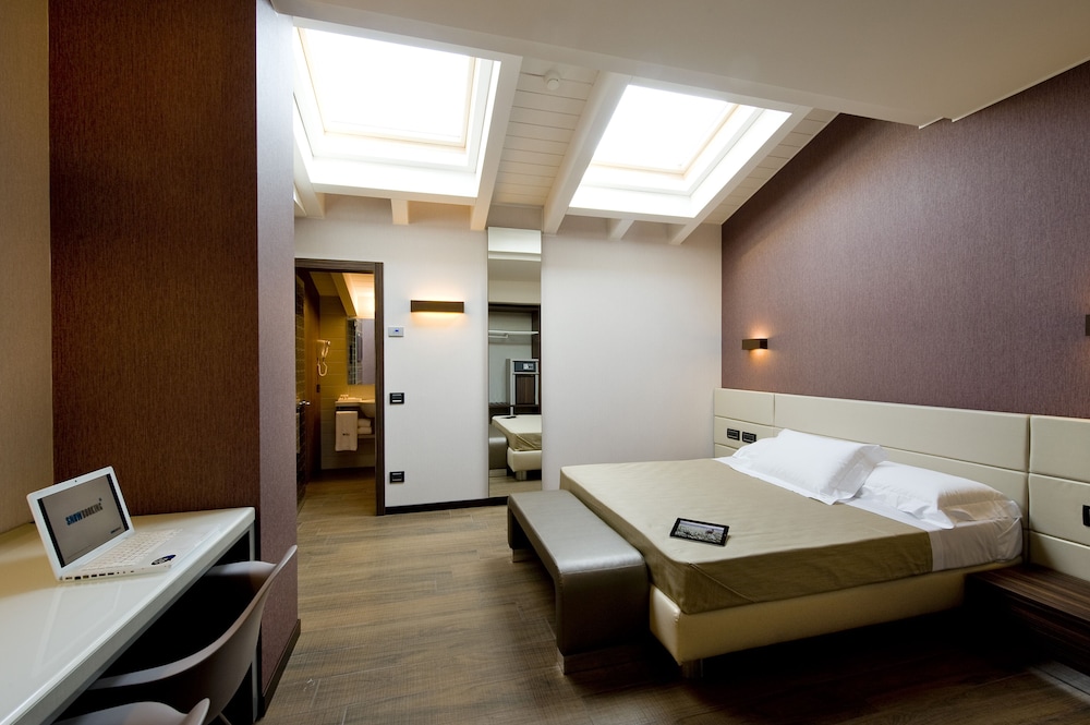 Executive Room photo 1