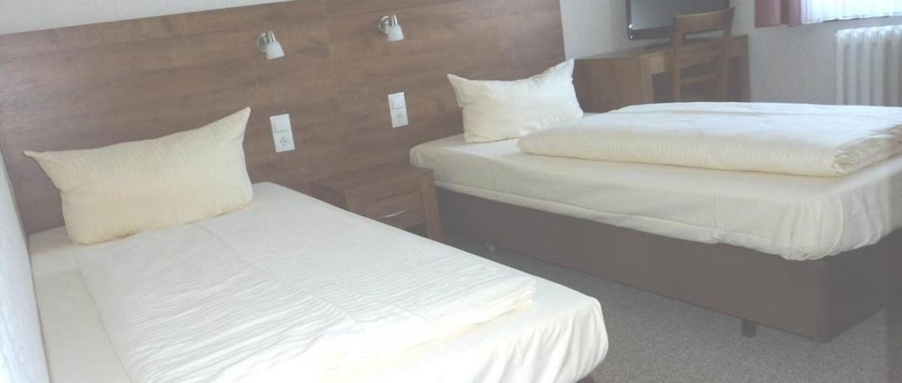 Standard Twin Room photo 1