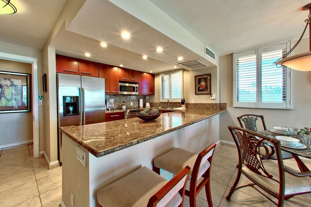 Premium Suite (1 Bedroom Ocean View) - Photo 9