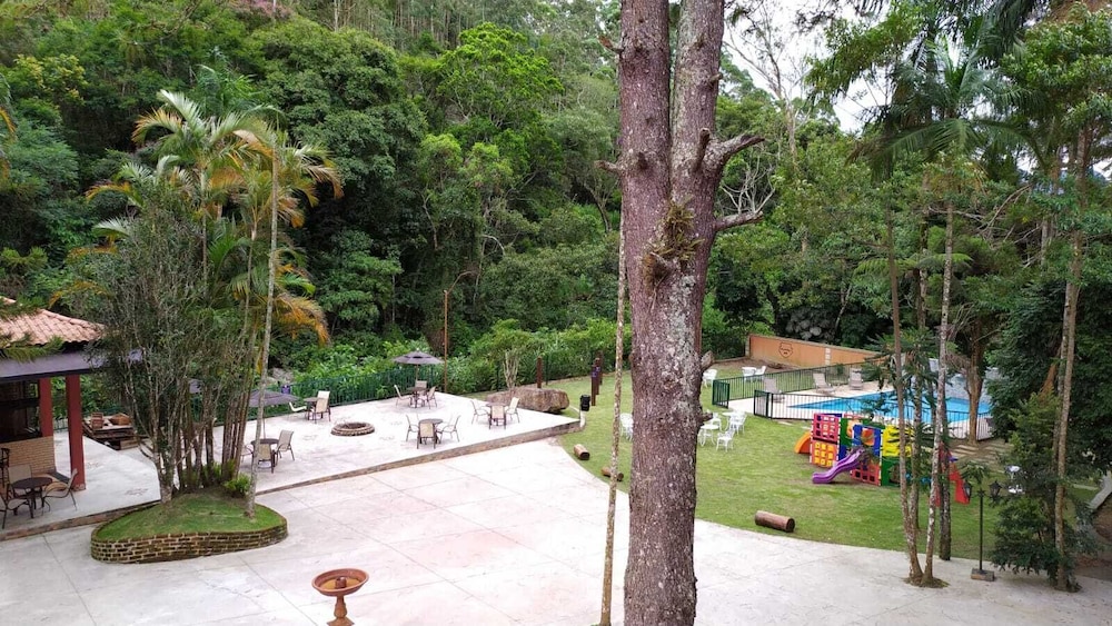 Superior Triple Room, Pool View - Photo 2