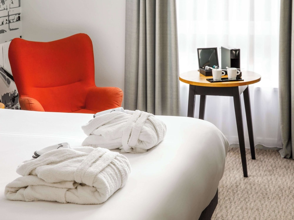 Privilege, Room, 1 King Bed - Photo 4