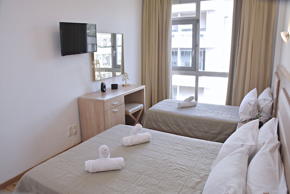 Triple Room photo 2