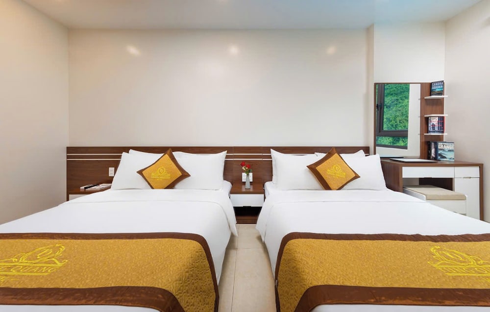 Double or Twin Room, Mountain View