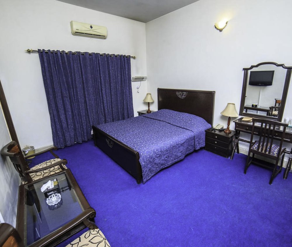 Deluxe Double Room - Photo 9