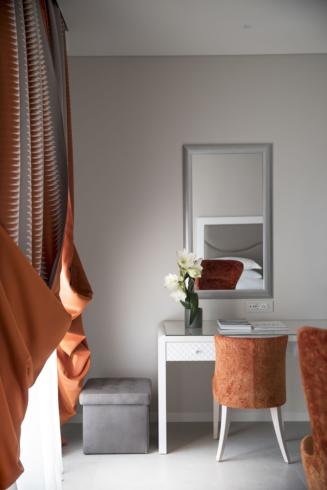 Junior Suite - Photo 1