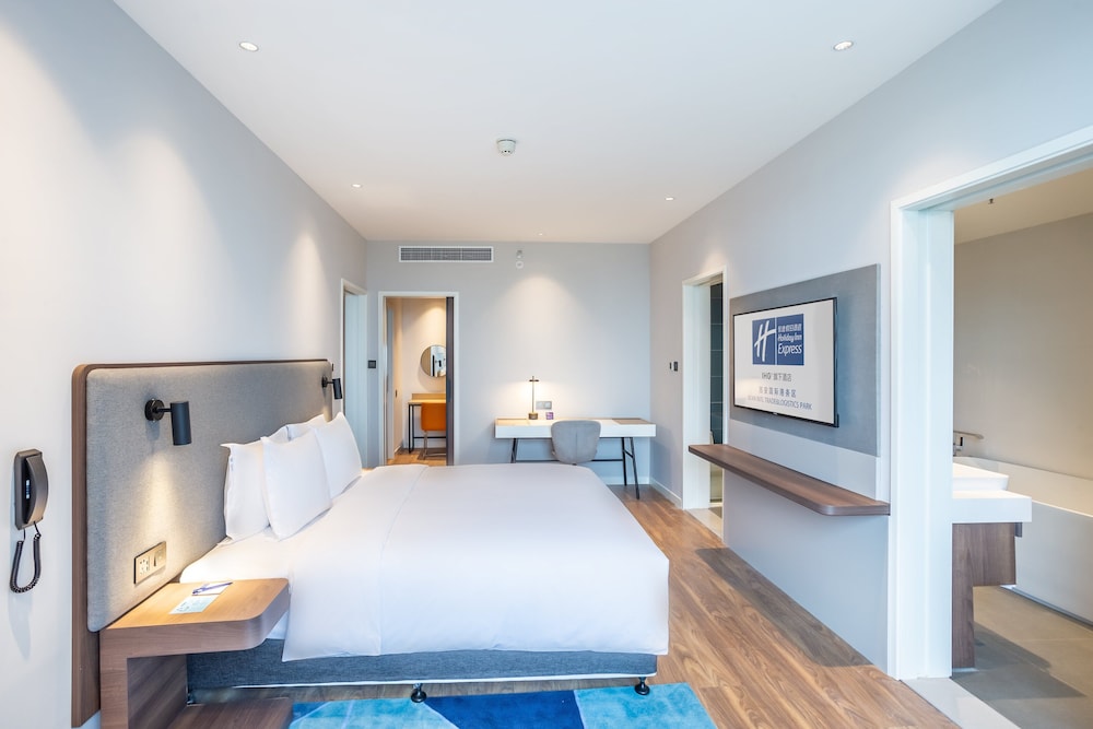 Suite, 1 King Bed