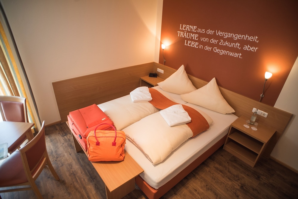 Double or Twin Room photo 2