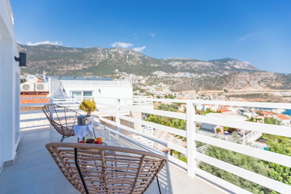 Penthouse Room, Jetted Tub, Sea View - Photo 32