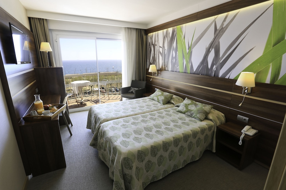Habitación Doble, Vista a la Piscina